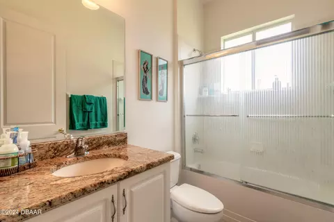 Bath - 344 Chelsea Place Ave, Ormond Beach, FL 32174 photo 4 of 4