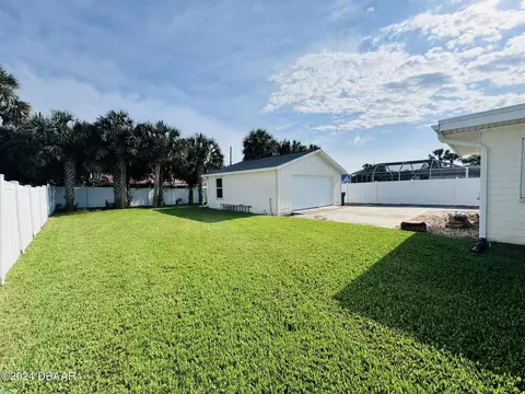 Exterior - 12 Berkley Rd, Ormond Beach, FL 32176 photo 2 of 9