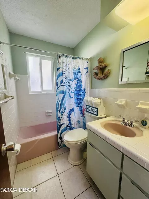 Bath - 12 Berkley Rd, Ormond Beach, FL 32176 photo 3 of 3