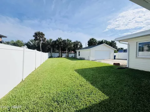 Exterior - 12 Berkley Rd, Ormond Beach, FL 32176 photo 3 of 9
