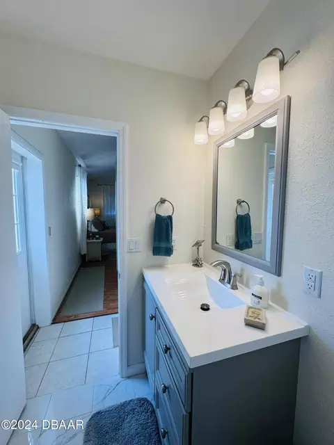 Bath - 12 Berkley Rd, Ormond Beach, FL 32176 photo 1 of 3
