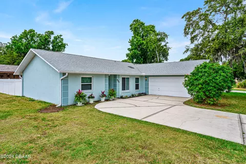 992 Sandle Wood Dr, Port Orange, FL 32127