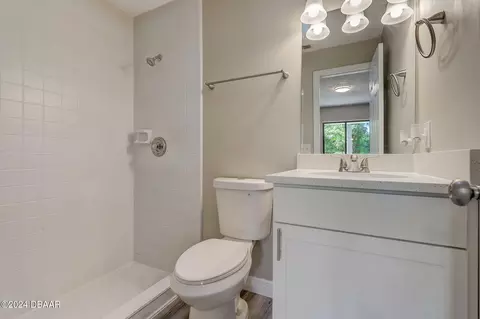 Bath - 2718 Unity Tree Dr, Edgewater, FL 32141 photo 1 of 2