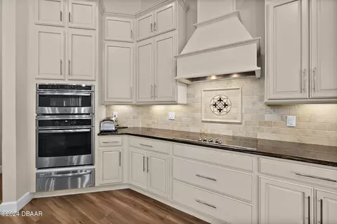 Kitchen - 1319 Redbourne Ln, Ormond Beach, FL 32174 photo 5 of 8