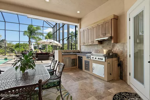 Kitchen - 1319 Redbourne Ln, Ormond Beach, FL 32174 photo 7 of 8