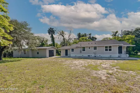 322 W Euclid Ave, Deland, FL 32720