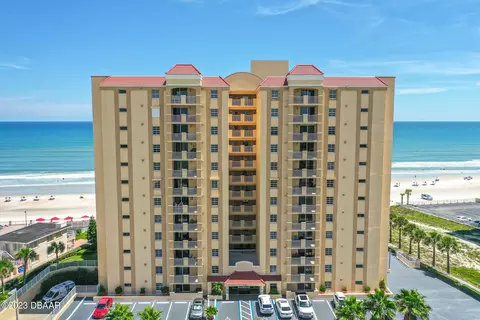 3145 S Atlantic Ave #205, Daytona Beach, FL 32118