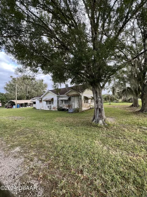 469 N Samsula Dr, New Smyrna Beach, FL 32168
