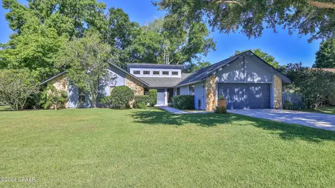 1879 Seclusion Dr, Port Orange, FL 32128
