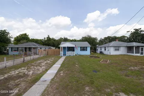 550 Martha Dr, Holly Hill, FL 32117