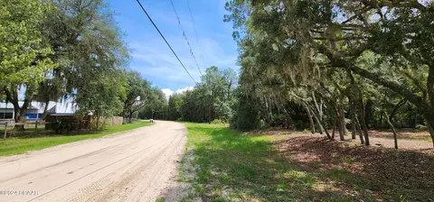 151 Violet Cir, Interlachen, FL 32148 photo 6