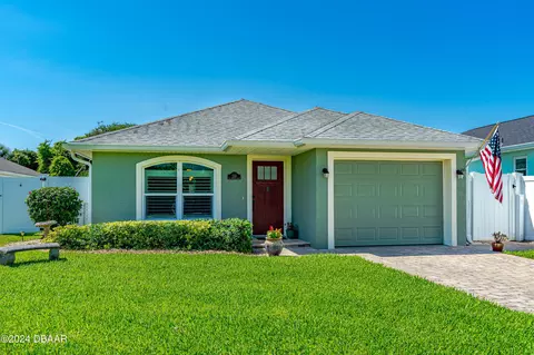150 Via Madrid Dr, Ormond Beach, FL 32176