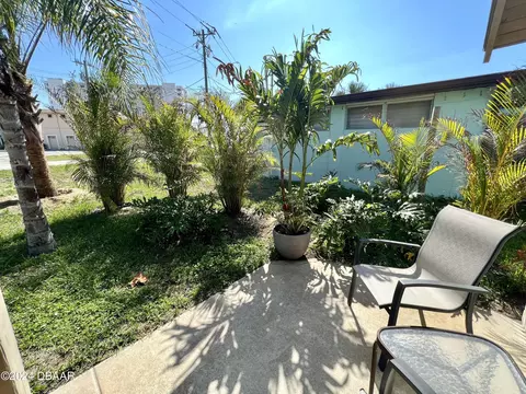 Exterior - 4 Brooks Dr, Ormond Beach, FL 32176 photo 2 of 6