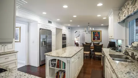 Kitchen - 22 River Ridge Trl, Ormond Beach, FL 32174 photo 4 of 7
