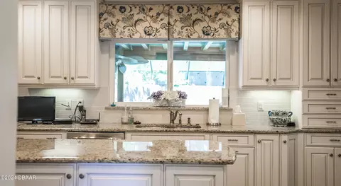 Kitchen - 22 River Ridge Trl, Ormond Beach, FL 32174 photo 6 of 7