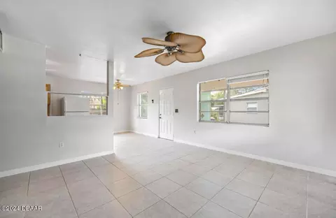 Living - 1009 Bernice Rd, Rockledge, FL 32955 photo 2 of 3