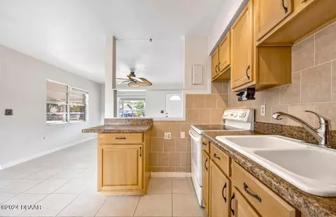 Kitchen - 1009 Bernice Rd, Rockledge, FL 32955 photo 2 of 2