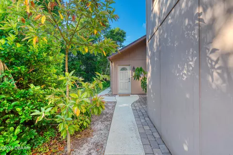 335 Timberline Trl, Ormond Beach, FL 32174 photo 2
