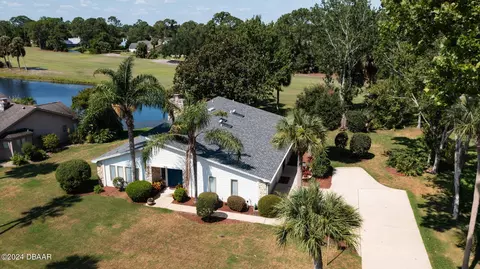 512 Pelican Bay Dr, Daytona Beach, FL 32119