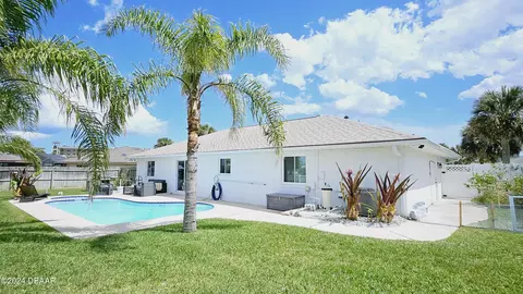 35 Sand Dollar Dr, Ormond Beach, FL 32176 photo 10