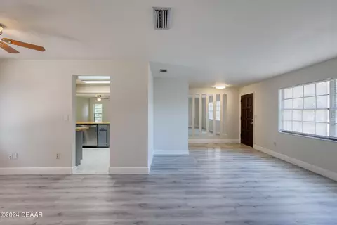 Living - 118 Colina Pl, Ormond Beach, FL 32174 photo 7 of 16