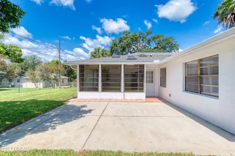 Exterior - 118 Colina Pl, Ormond Beach, FL 32174 photo 5 of 10