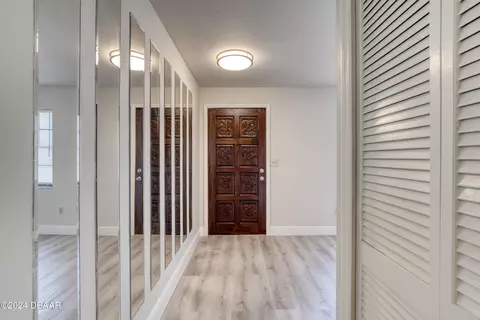Entry Way - 118 Colina Pl, Ormond Beach, FL 32174 photo 1 of 3