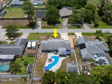 2807 Yule Tree Dr, Edgewater, FL 32141 photo 3