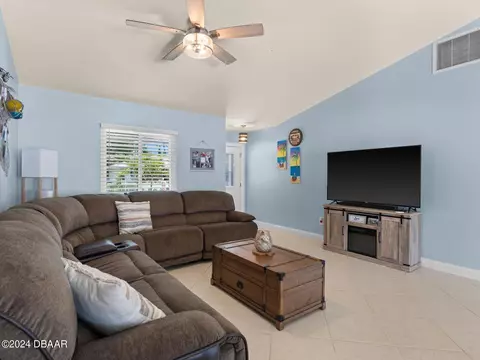 2807 Yule Tree Dr, Edgewater, FL 32141 photo 7