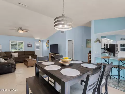 2807 Yule Tree Dr, Edgewater, FL 32141 photo 10