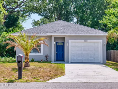 925 May Ave, Daytona Beach, FL 32117