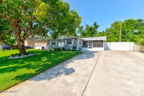 396 Collins St, Ormond Beach, FL 32174 photo 2