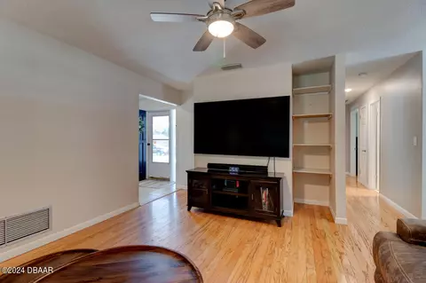 396 Collins St, Ormond Beach, FL 32174 photo 9