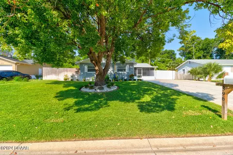 396 Collins St, Ormond Beach, FL 32174