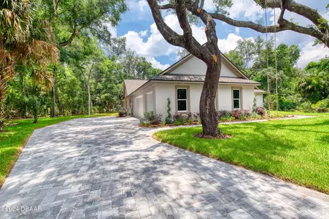 Exterior - 260 Spreading Oak Ln, Ormond Beach, FL 32174 photo 3 of 12