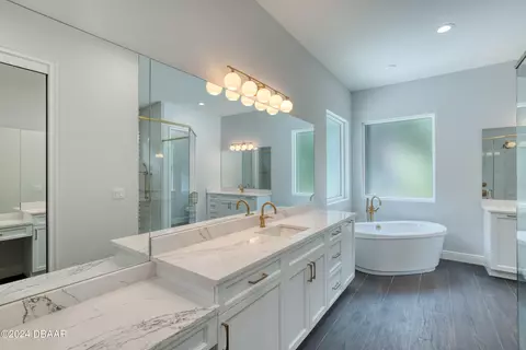 Bath - 260 Spreading Oak Ln, Ormond Beach, FL 32174 photo 2 of 15