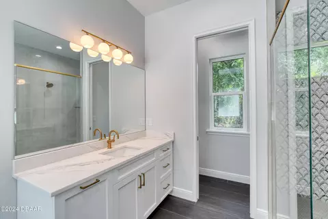 Bath - 260 Spreading Oak Ln, Ormond Beach, FL 32174 photo 5 of 15