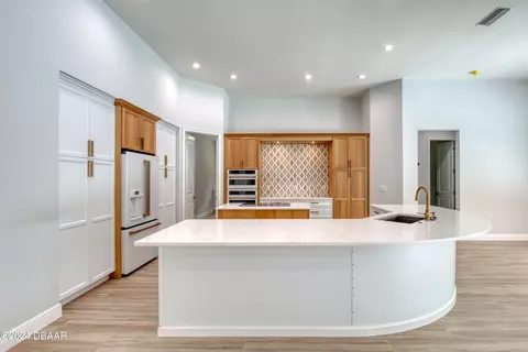 Kitchen - 260 Spreading Oak Ln, Ormond Beach, FL 32174 photo 2 of 8