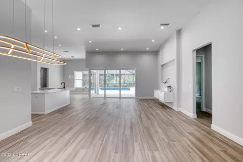 Living - 260 Spreading Oak Ln, Ormond Beach, FL 32174 photo 5 of 11