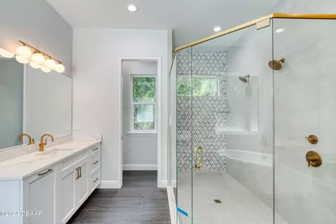 Bath - 260 Spreading Oak Ln, Ormond Beach, FL 32174 photo 4 of 15