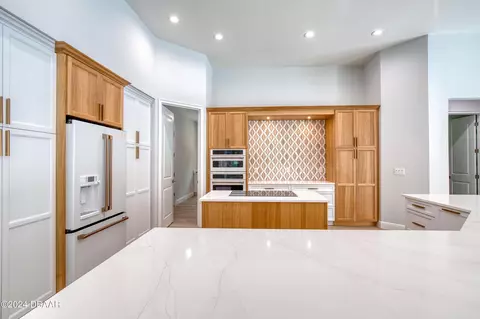 Kitchen - 260 Spreading Oak Ln, Ormond Beach, FL 32174 photo 3 of 8