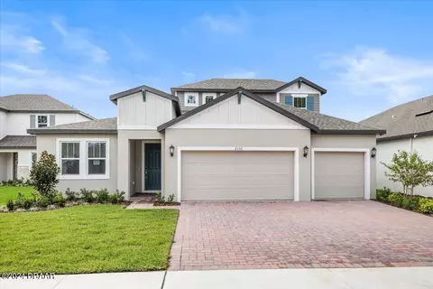 2150 Divot Dr, Daytona Beach, FL 32124