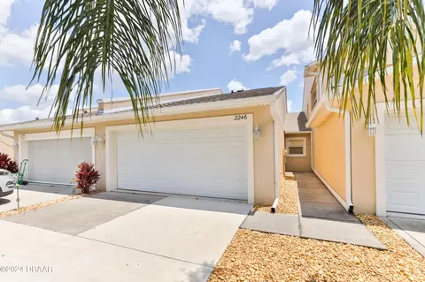2246 Hawks Cove Cir, New Smyrna Beach, FL 32168