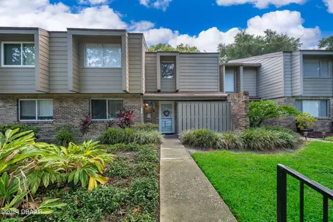 525 Oak Haven Dr, Altamonte Springs, FL 32701