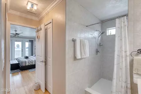 Bath - 100 Marlin Dr, Ormond Beach, FL 32176 photo 6 of 9