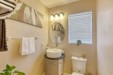 Bath - 100 Marlin Dr, Ormond Beach, FL 32176 photo 7 of 9