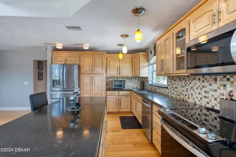 Kitchen - 100 Marlin Dr, Ormond Beach, FL 32176 photo 3 of 4