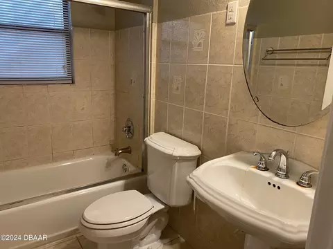 Bath - 270 Willow Pl, Ormond Beach, FL 32174 photo 3 of 3