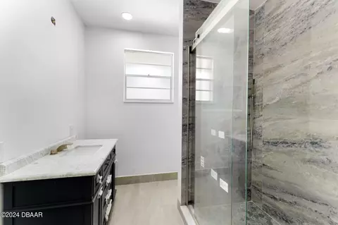 Bath - 1327 Oak Forest Dr, Ormond Beach, FL 32174 photo 3 of 3