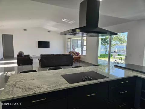 Kitchen - 1327 Oak Forest Dr, Ormond Beach, FL 32174 photo 6 of 11